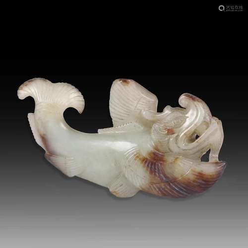 A CHINES CARVED FISH PATTERN WHITE JADE PENDANT.