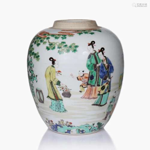 A CHINESE WUCAI PORCELAIN JAR.