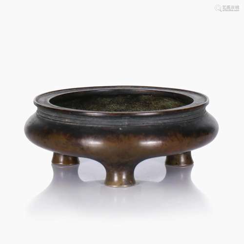 A CHINESE BRONZE CENSER.