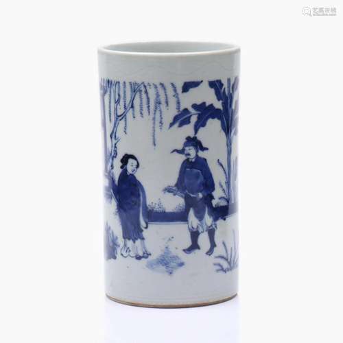 A CHINESE BLUE AND WHITE PORCELAIN BRUSH POT.