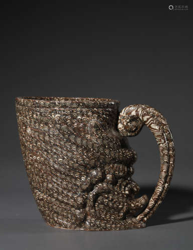 Twisted glaze porcelain cup