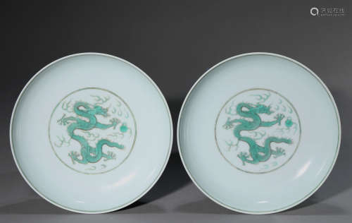A pair of green glaze Yunlong plates