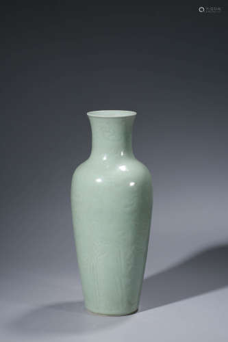 Green glaze dragon bottle