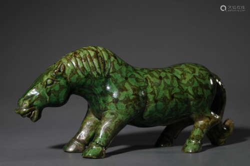 Twisted glaze green glaze horse