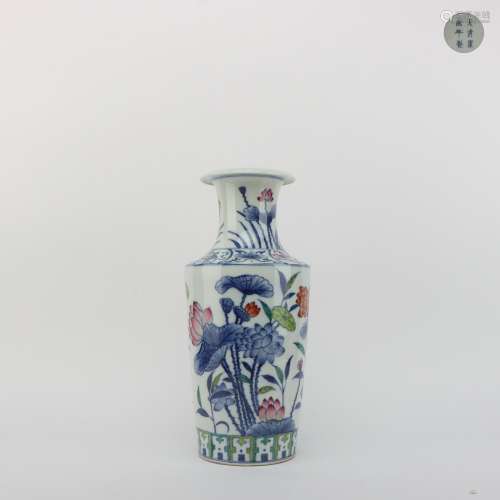 Chinese Doucai Blue-and-white Vase