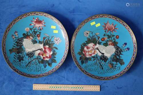 PAIR OF VINTAGE CLOISONNE CHARGER 30 CM IN DIAMETER DECORATE...