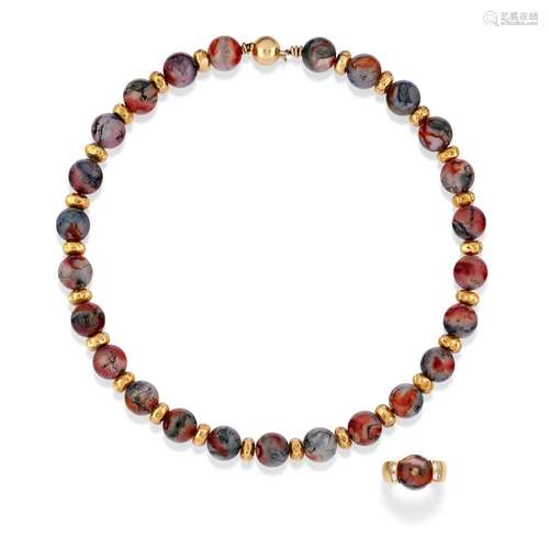 Scavia - A 18K yellow gold, agate and diamond necklace and r...