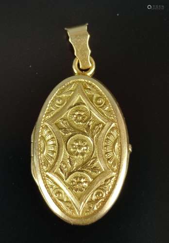 Medallion pendant, hinged, inside with two glass s…