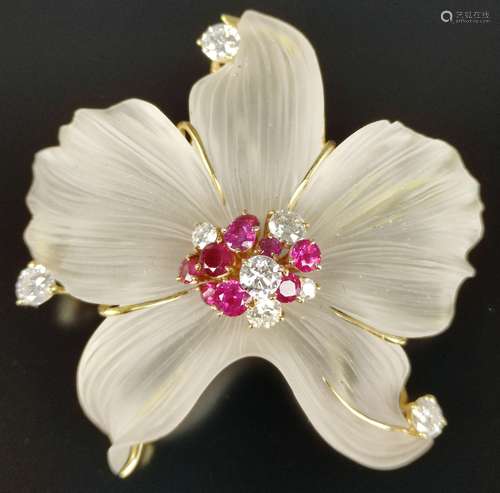 Exclusive brooch shaped as a flower, mountain crys…