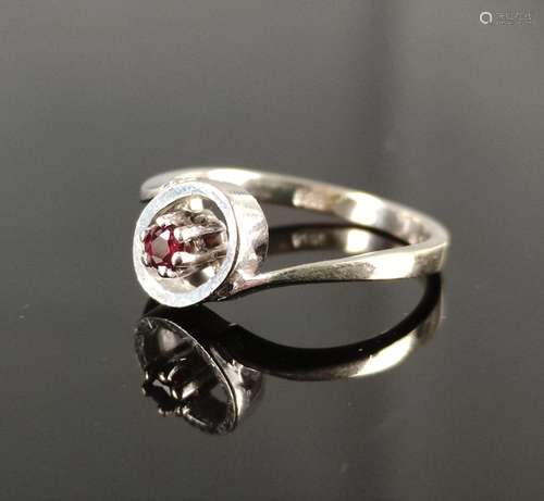 Ruby ring, small ruby set in claws, 585/14K white …