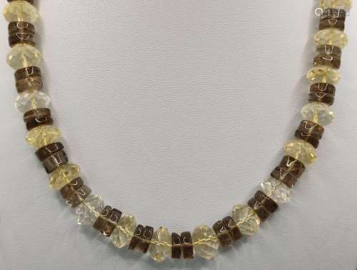 Smoky quartz necklace, with 333/8K yellow gold cla…