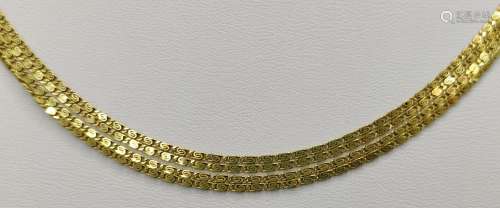 Very long necklace, composed of fine spiral links,…