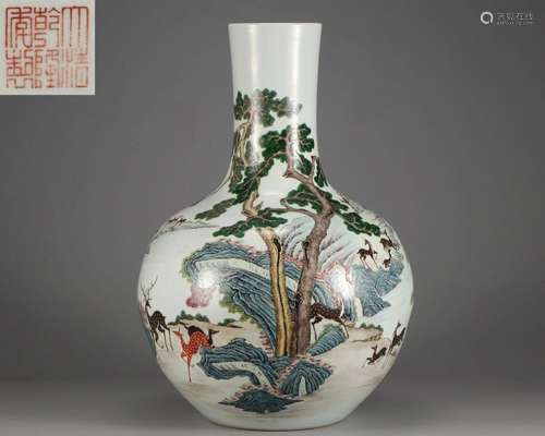 A Famille Rose Deers Globular Vase Qing Dyn.