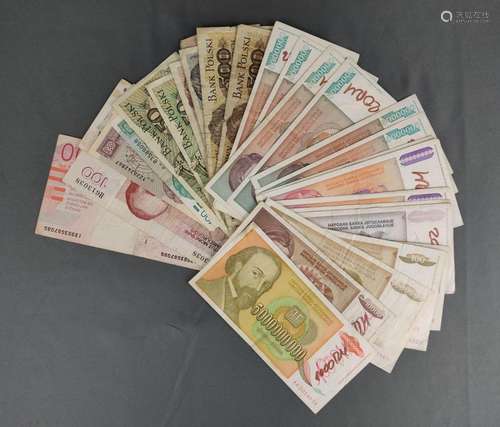 Bill lot, 34 bills, Poland, Italy, Croatia, Belgiu…