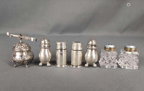 Set of 6 salt shakers and one sugar bowl, two bulb…