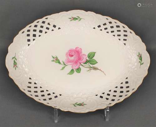 Perforated bowl, Meissen, polychrome rose painting…