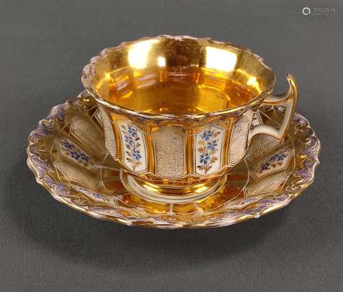 Splendid cup, KPM Berlin, 19th century, richly gol…