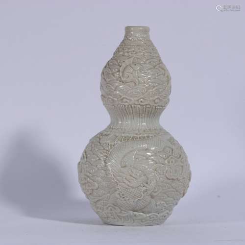 White Glazed Porcelain Gourd Bottle ,China