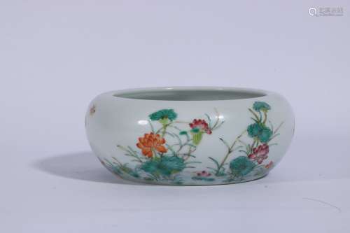 Famille Rose Porcelain Vessel With Pattern Of Lotus ,China