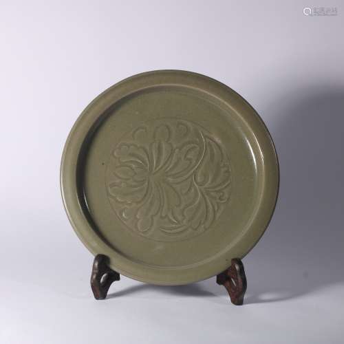Longquan Kiln Porcelain Plate With Pattern Of Flower ,China