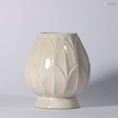 Ding Kiln Porcelain Lotus Furnace ,China