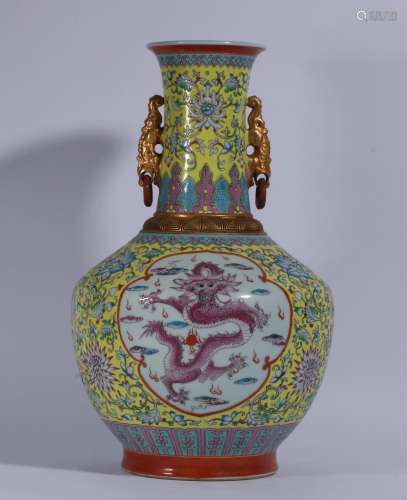 Porcelain Bottle With Pattern Of Dragon And Phoenix ,China