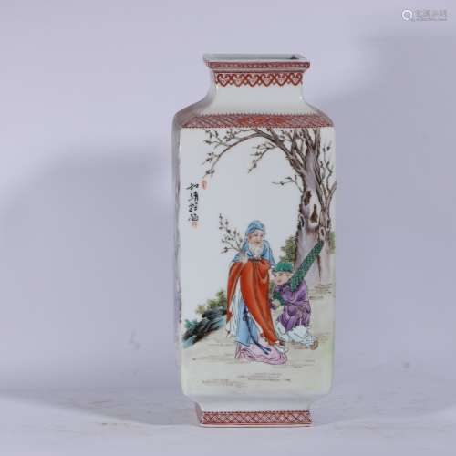 Famille Rose Porcelain Square Bottle With Pattern Of Figure ...