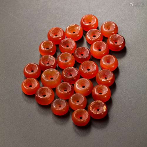 A GROUP OF CHINESE HONGSHAN CULTURE AGATE BEADS