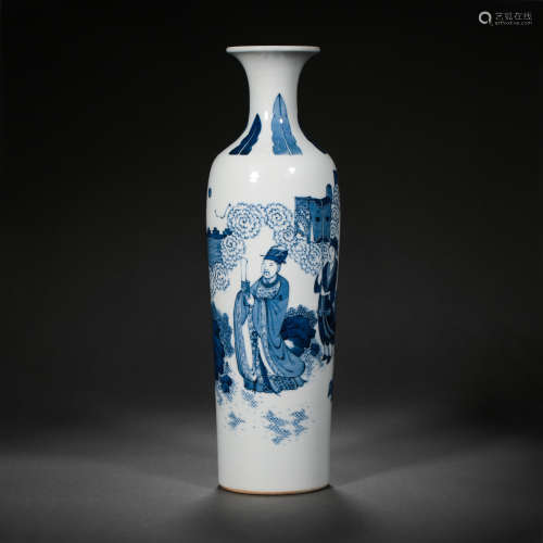 CHINESE QING DYNASTY BLUE AND WHITE FIGURE VASE
