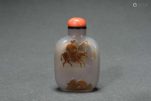 Agate Snuff Bottle