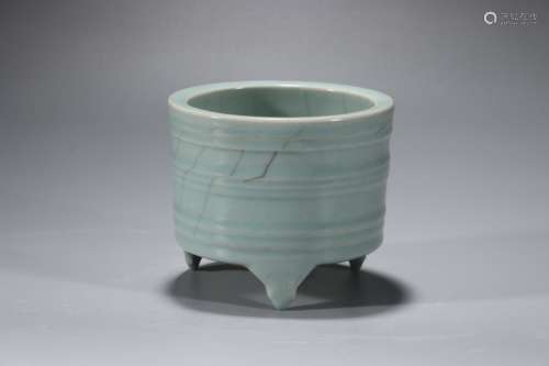 Zun-vase with String Pattern, Longquan Ware