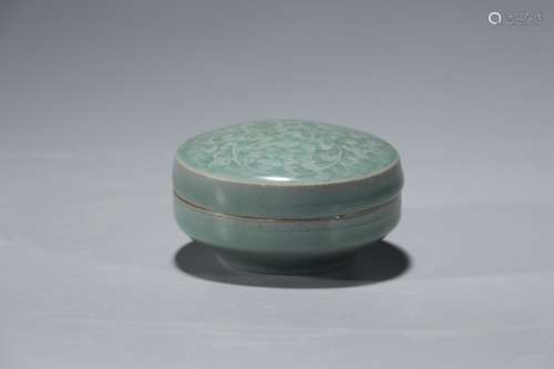 Korean Porcelain Covered Box