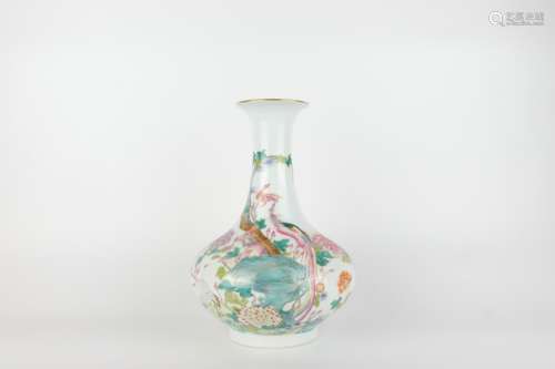 Famille-rose Enameled Vase, Guangxu Reign Period, Qing