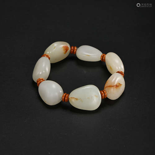 CHINESE HETIAN JADE BRACELET FROM QING DYNASTY