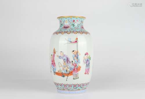 Famille Rose Lantern-shaped Vase of Figures, Guangxu Reign P...