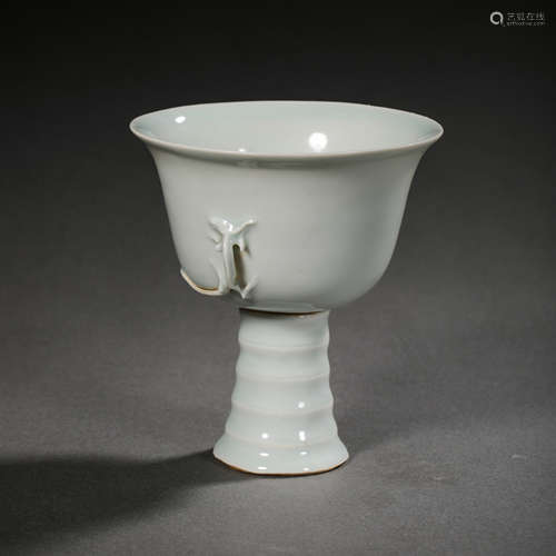 CHINESE SHU FU WARE CHI DRAGON REVOLVING HEART CUP, YUAN DYN...