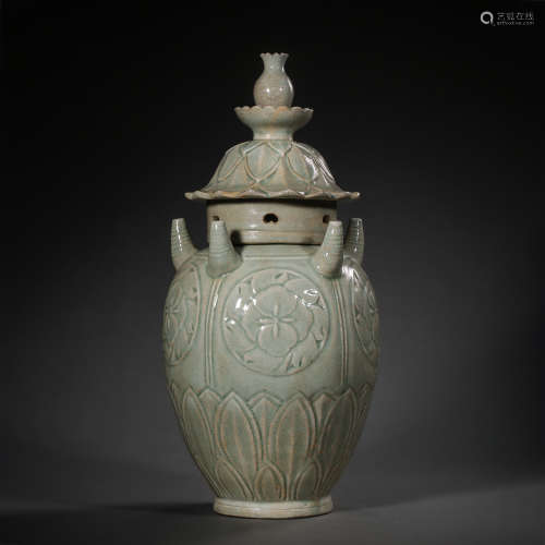 CHINESE TANG DYNASTY YUE WARE GREEN GLAZE LID BOTTLE