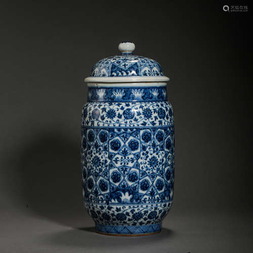 QING DYNASTY BLUE AND WHITE LID BOTTLE