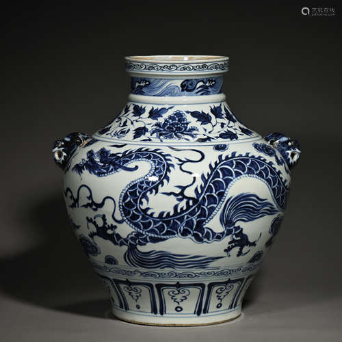 CHINESE YUAN DYNASTY BLUE AND WHITE DRAGON POT