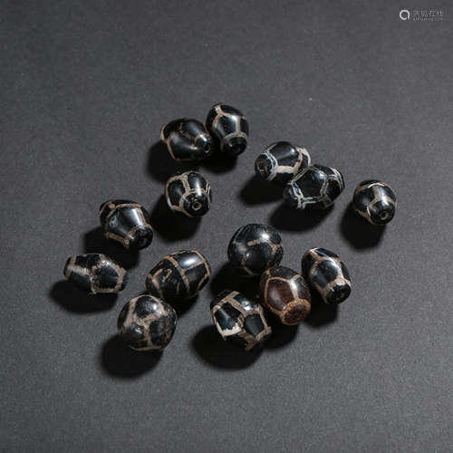 A GROUP OF CHINESE TANG DYNASTY GZIBEADS