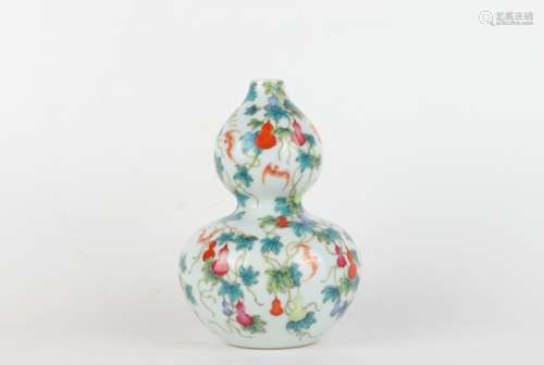 Enameled Gourd-shaped Vase, Yongzheng Reign Period, Qing Dyn...