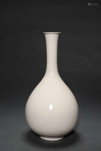 Ding Kiln Vase