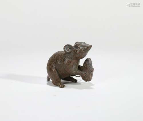 A BRONZE MOUSE ORNAMENT