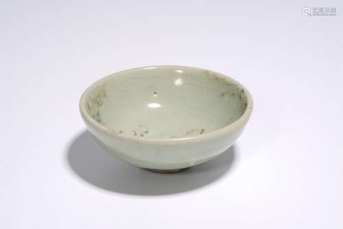 A LONG QUAN GLAZED BOWL