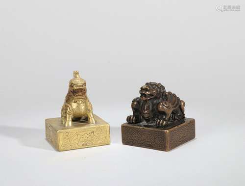 A SET OF TWO GILT-BRONZE SEAL