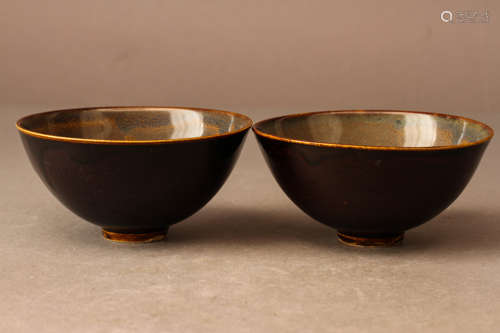 A PAIR OF JIZHOU BLACK GLAZED TEA BOWLS