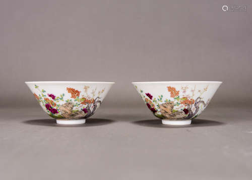 A PAIR OF FAMILLE ROSE 'THREE RAMS' BOWLS, DAOGUANG MARK