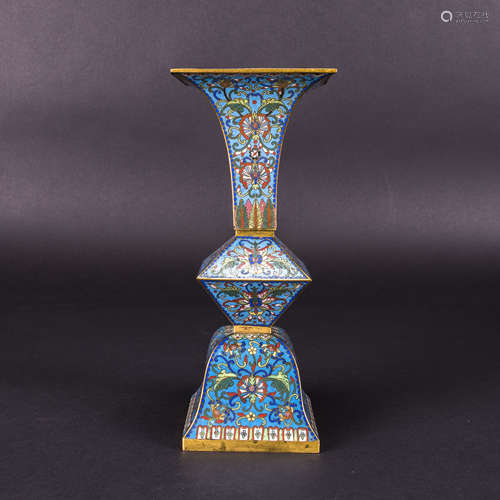 A CLOISONNE BEAKER VASE