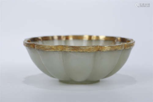 A Hetian Jade Sunflower Shaped Bowl.