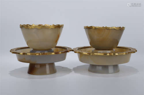 A Pair of Agate Saucers with Golden Rim.